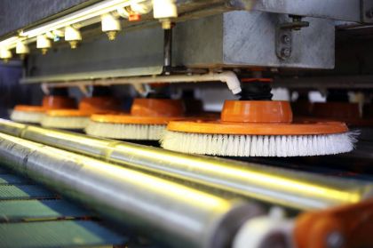 Zastosowanie szczotek technicznych w przemyśle elektrotechnicznym